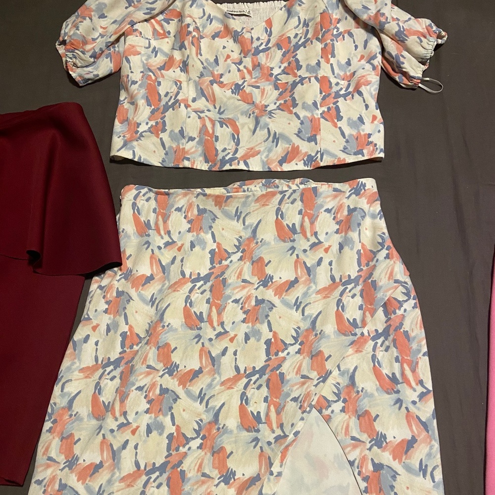 Abercrombie and Fitch Set